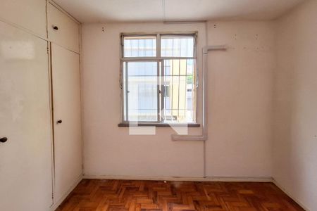 Quarto 1 de apartamento para alugar com 2 quartos, 60m² em Largo do Barradas, Niterói