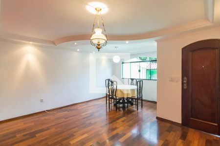 Sala de casa para alugar com 2 quartos, 193m² em Jardim Las Vegas, Santo André