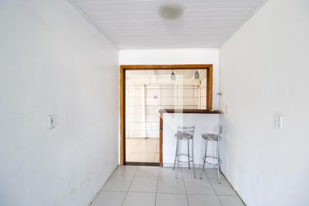 Sala de casa de condomínio à venda com 2 quartos, 75m² em Olaria, Canoas