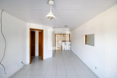 Sala de casa de condomínio à venda com 2 quartos, 75m² em Olaria, Canoas