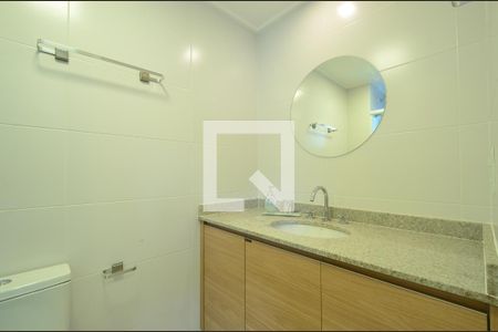 Banheiro de kitnet/studio para alugar com 1 quarto, 21m² em Vila Clementino, São Paulo