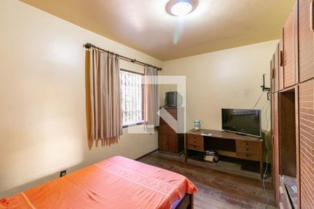 Quarto 2 de casa para alugar com 4 quartos, 360m² em Alto Caiçaras, Belo Horizonte