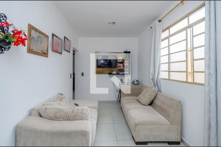 Sala de apartamento à venda com 3 quartos, 68m² em Caiçara-adelaide, Belo Horizonte