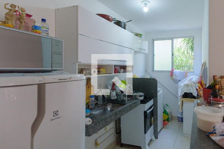 Cozinha de apartamento para alugar com 2 quartos, 46m² em Loteamento Parque São Martinho, Campinas