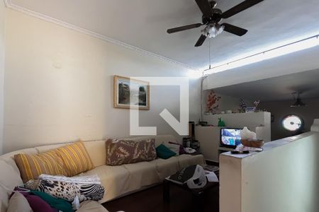 Sala de casa para alugar com 4 quartos, 200m² em Parque Renato Maia, Guarulhos