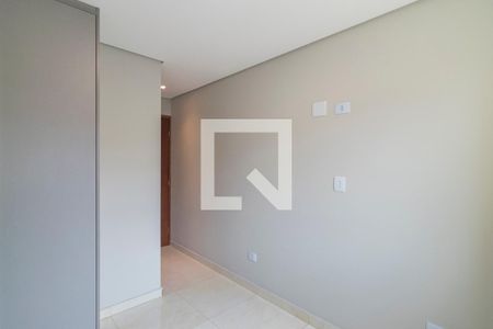 Quarto 1 Suite de apartamento para alugar com 2 quartos, 40m² em Vila Dora, Santo André