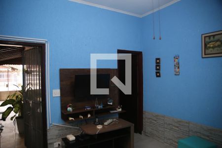 Sala de casa para alugar com 2 quartos, 125m² em Nova Mirim, Praia Grande