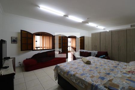 Suíte 1 de casa para alugar com 4 quartos, 650m² em Parque Jurema, Guarulhos