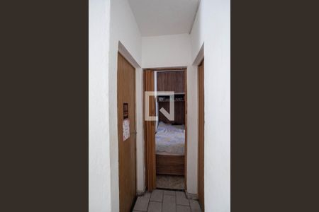 Corredor de casa de condomínio à venda com 2 quartos, 54m² em Vila Cloris, Belo Horizonte