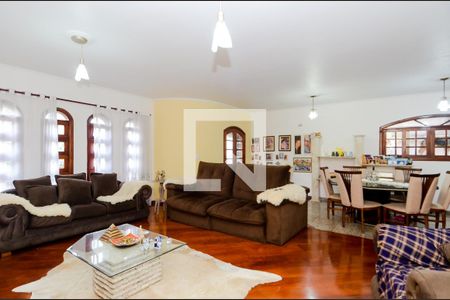 Sala de casa para alugar com 5 quartos, 650m² em Jardim Santa Mena, Guarulhos