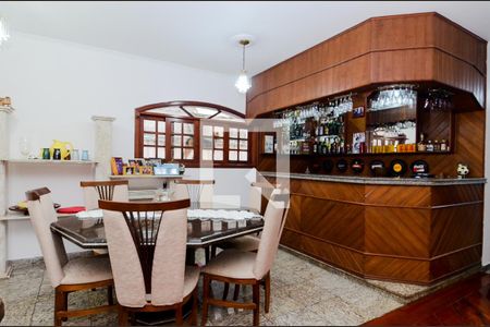 Sala de casa para alugar com 5 quartos, 650m² em Jardim Santa Mena, Guarulhos