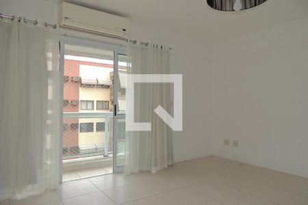 Sala de apartamento para alugar com 1 quarto, 51m² em Freguesia (jacarepaguá), Rio de Janeiro