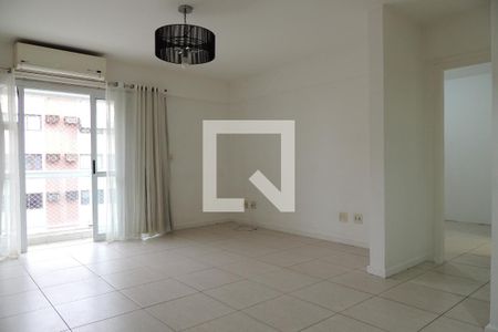 Sala de apartamento para alugar com 1 quarto, 51m² em Freguesia (jacarepaguá), Rio de Janeiro