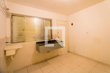 Cozinha/Área de serviço de casa para alugar com 1 quarto, 26m² em Jardim Santo Antonio de Padua, Santo André