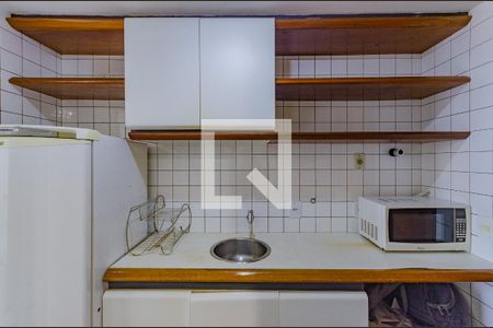 Cozinha de apartamento para alugar com 1 quarto, 36m² em Vitoria, Salvador