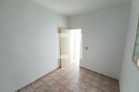 Quarto 2 de casa para alugar com 2 quartos, 220m² em Jaqueline, Belo Horizonte