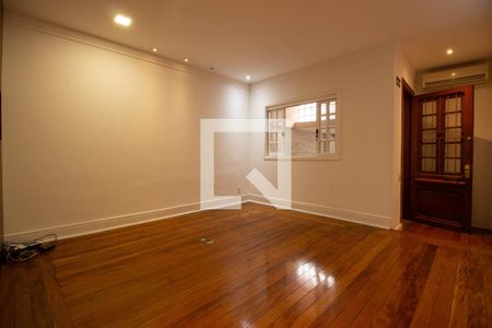 Sala de casa à venda com 3 quartos, 203m² em Vila Mariana, São Paulo