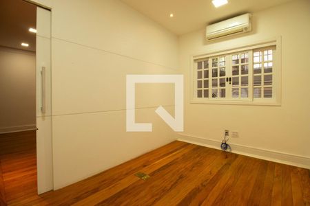 Sala 2 de casa à venda com 3 quartos, 203m² em Vila Mariana, São Paulo