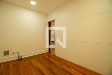 Sala 2 de casa à venda com 3 quartos, 203m² em Vila Mariana, São Paulo