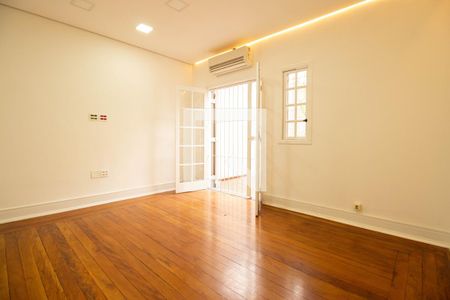 Sala 3 de casa à venda com 3 quartos, 203m² em Vila Mariana, São Paulo