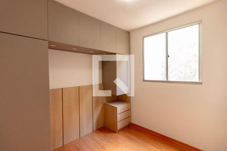 Quarto 1 de apartamento para alugar com 2 quartos, 51m² em Camargos, Belo Horizonte