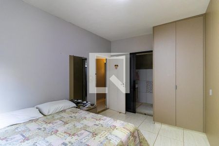 Quarto da suíte de casa à venda com 4 quartos, 170m² em Jardim Nova Europa, Campinas