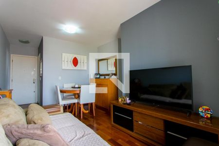 Sala de apartamento à venda com 3 quartos, 68m² em Vila Homero Thon, Santo André