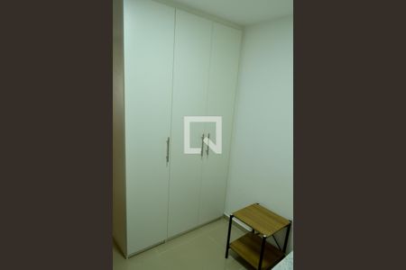 Quarto de apartamento para alugar com 2 quartos, 52m² em Curicica, Rio de Janeiro