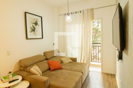 Sala de apartamento para alugar com 1 quarto, 38m² em Granja Viana, Cotia