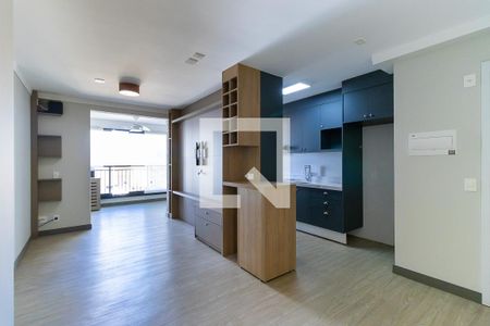 Sala de apartamento para alugar com 3 quartos, 83m² em Novo Taquaral, Campinas