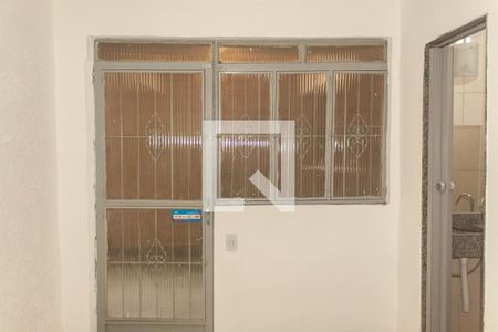 Sala de apartamento para alugar com 1 quarto, 38m² em Vila Emil, Mesquita