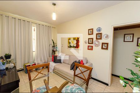 Sala de apartamento para alugar com 2 quartos, 56m² em Fonseca, Niterói