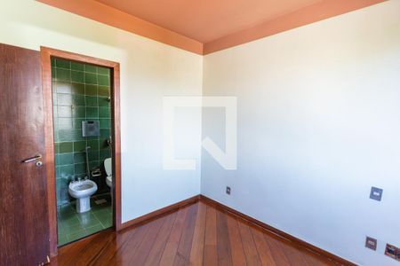 Suíte de apartamento para alugar com 4 quartos, 120m² em Santo Antônio, Belo Horizonte