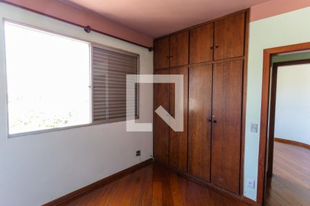 Suíte de apartamento para alugar com 4 quartos, 120m² em Santo Antônio, Belo Horizonte