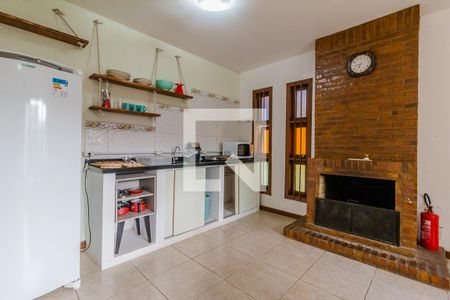 Primeira Casa - Sala/Cozinha de casa à venda com 5 quartos, 330m² em Partenon, Porto Alegre