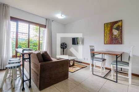 Primeira Casa - Sala/Cozinha de casa à venda com 5 quartos, 330m² em Partenon, Porto Alegre