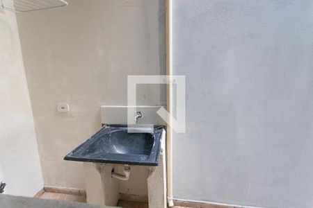 Vista da janela do quarto  de casa para alugar com 1 quarto, 52m² em Campanário, Diadema