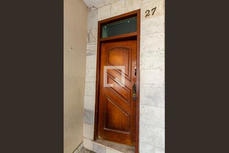 Entrada de kitnet/studio para alugar com 1 quarto, 25m² em Centro, Niterói