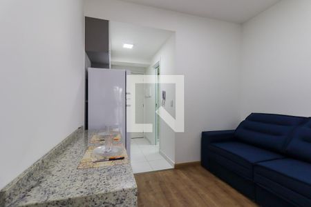 Sala/Cozinha de apartamento para alugar com 1 quarto, 28m² em Centro, Curitiba