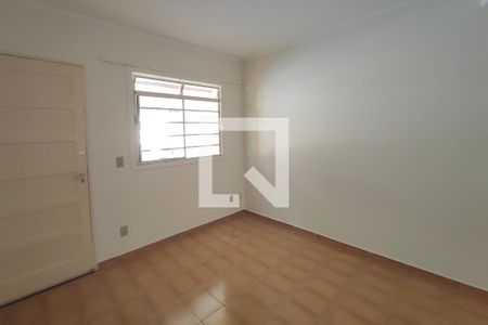 Sala de casa de condomínio à venda com 2 quartos, 90m² em Vila Maria Eugênia, Campinas