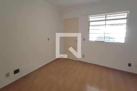 Sala de casa de condomínio à venda com 2 quartos, 90m² em Vila Maria Eugênia, Campinas