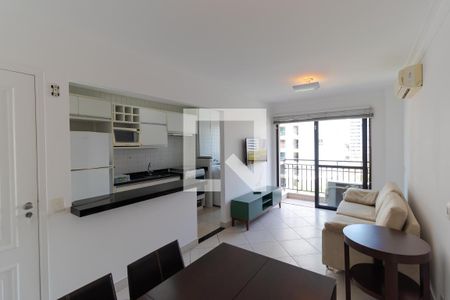 Salas de apartamento para alugar com 1 quarto, 53m² em Cambuí, Campinas