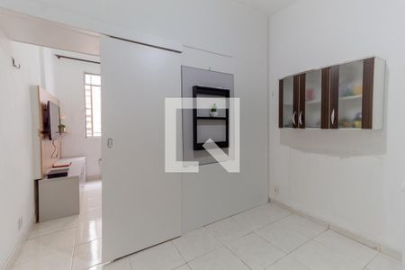 Sala de kitnet/studio para alugar com 1 quarto, 26m² em Flamengo, Rio de Janeiro