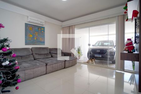 Sala de casa para alugar com 3 quartos, 160m² em Jardim Santa Rosália, Sorocaba