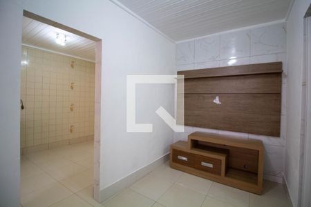 Sala de casa para alugar com 1 quarto, 34m² em Itaquera, São Paulo