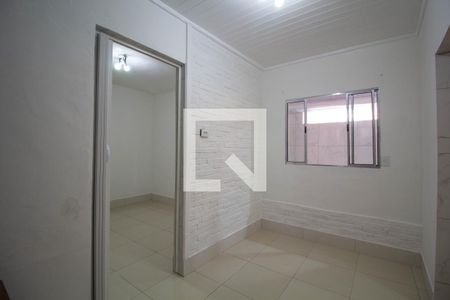 Sala de casa para alugar com 1 quarto, 34m² em Itaquera, São Paulo