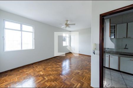 Sala de apartamento para alugar com 5 quartos, 170m² em Coração Eucarístico, Belo Horizonte