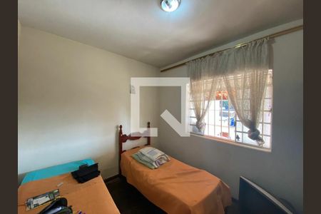 Casa à venda com 2 quartos, 360m² em Caiçaras, Belo Horizonte