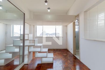 Sala/Quarto de kitnet/studio para alugar com 1 quarto, 22m² em Catete, Rio de Janeiro