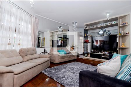 Sala de casa para alugar com 5 quartos, 517m² em Jardim Santa Mena, Guarulhos